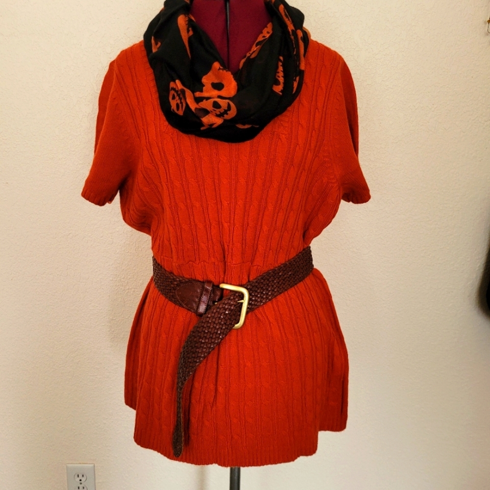Gitano Fall pumpkin color Sweater!18/20 size... and scarf included.